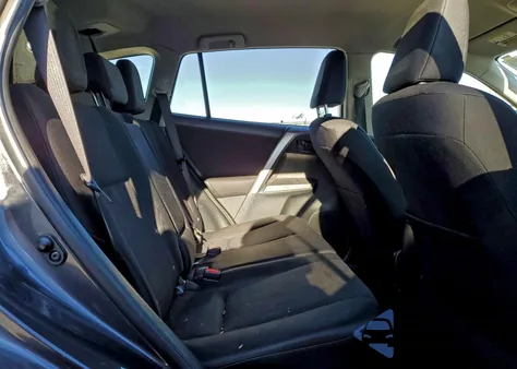 2016 Toyota Rav4 Le z USA, uszkodzony, nr VIN JTMBFREV1GJ067906